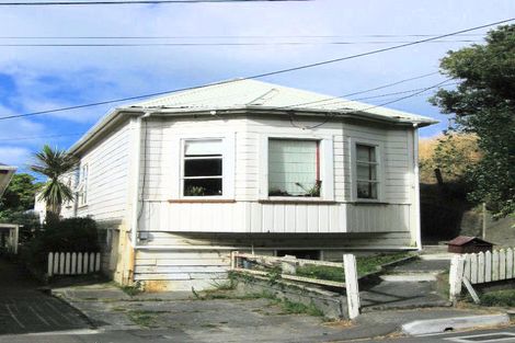 Photo of property in 95 Te Wharepouri Street, Berhampore, Wellington, 6023