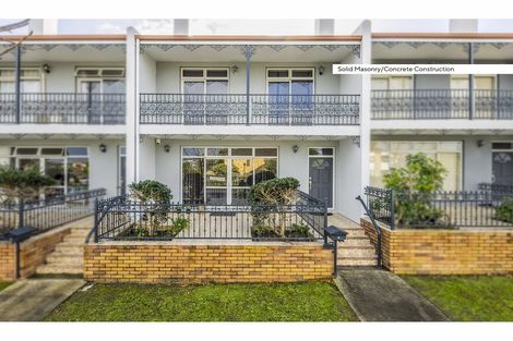 Photo of property in 4/126 Stancombe Road, Flat Bush, Auckland, 2016