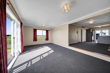 Photo of property in 278 Matangara Road, Hawera, 4672