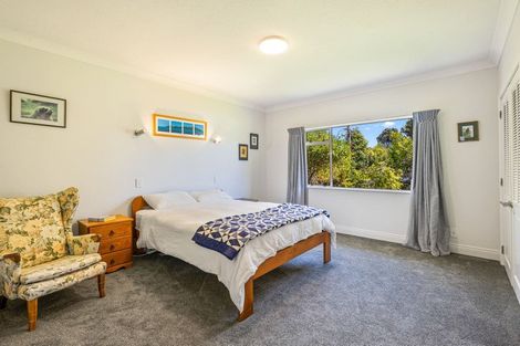 Photo of property in 214 Te Moana Road, Waikanae, 5036