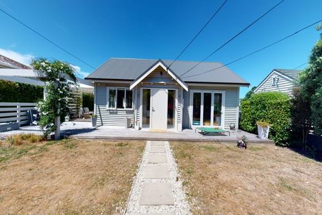 Photo of property in 143 Derwent Street, Island Bay, Wellington, 6023