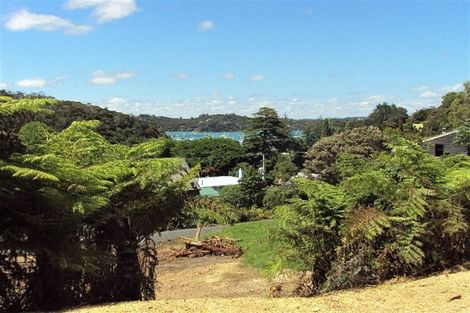 Photo of property in 25 Pomare Road, Russell, 0202