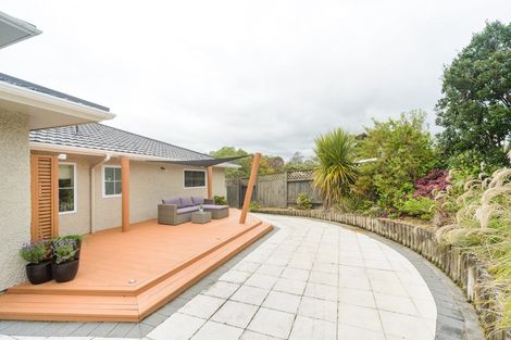 Photo of property in 22 Greenwood Place, Fitzherbert, Palmerston North, 4410
