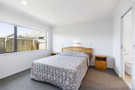 Photo of property in 63 Lismore Street, Merrilands, New Plymouth, 4312
