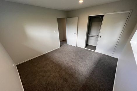 Photo of property in 17a Knox Road, Swanson, Auckland, 0612