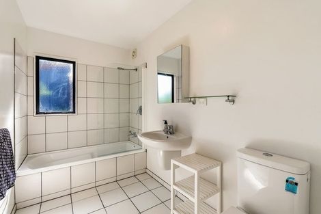 Photo of property in 215b Pembroke Road, Wilton, Wellington, 6012