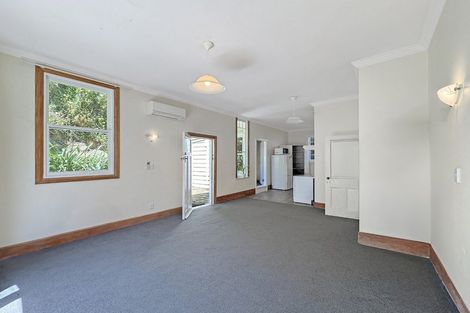 Photo of property in 123a Glenmore Street, Kelburn, Wellington, 6012
