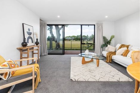 Photo of property in 17 Malaga Crescent, Harewood, Christchurch, 8051