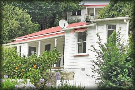 Photo of property in 9-9a Spencer Road, Hospital Hill, Napier, 4110