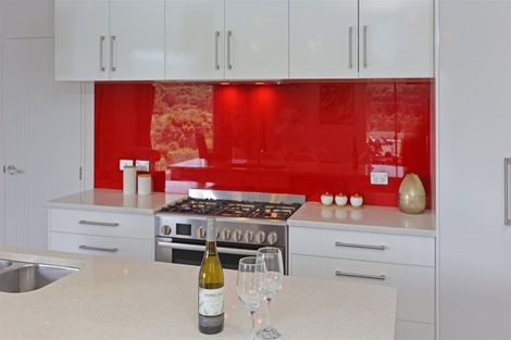 Photo of property in 28d Tram Valley Road, Swanson, Auckland, 0614