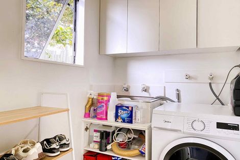 Photo of property in 1/163 Rathgar Road, Henderson, Auckland, 0610