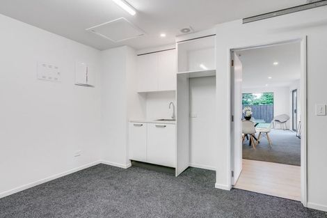 Photo of property in 26b Middlepark Road, Sockburn, Christchurch, 8042