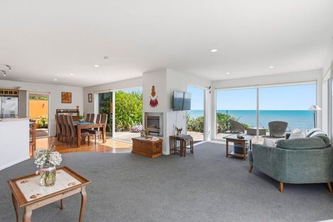 Photo of property in 60 The Esplanade, Raumati South, Paraparaumu, 5032