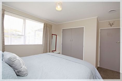 Photo of property in 14 Punga Street, Tangimoana, 4822