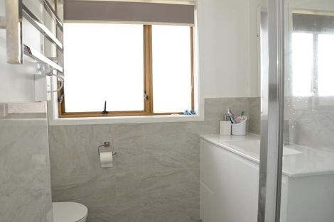 Photo of property in 2/19 Wyllie Road, Papatoetoe, Auckland, 2025