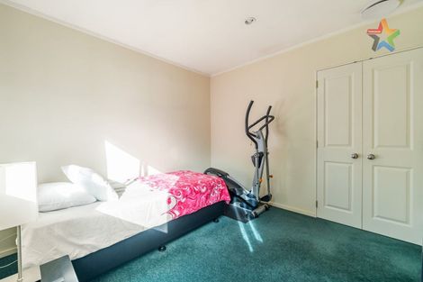 Photo of property in 51 Stokes Valley Road, Stokes Valley, Lower Hutt, 5019