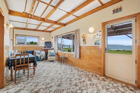 Photo of property in 511 Waikawa-curio Bay Road, Curio Bay, Tokanui, 9884