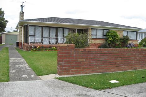 Photo of property in 3 Wallace Road, Mangere Bridge, Auckland, 2022