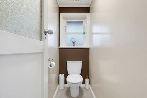 Photo of property in 59 Weston Avenue, Roslyn, Palmerston North, 4414