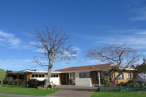 Photo of property in 35 Clivedene Street, Matua, Tauranga, 3110