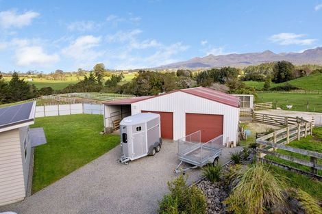 Photo of property in 1375 Carrington Road, Hurworth, New Plymouth, 4371