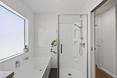 Photo of property in 134 Tukapa Street, Westown, New Plymouth, 4310