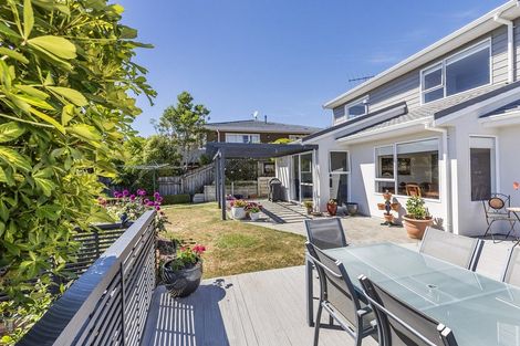 Photo of property in 2 Musket Lane, Whitby, Porirua, 5024