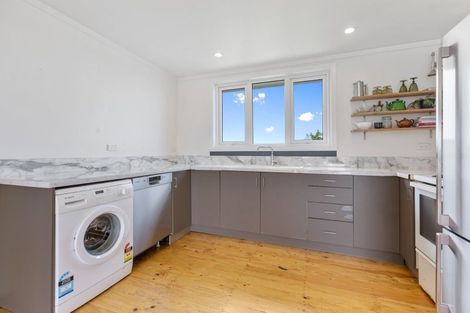 Photo of property in 57c Anglers Avenue, Warea, New Plymouth, 4381