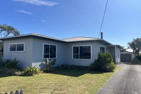 Photo of property in 123-125 Tiro Tiro Road, Levin, 5510