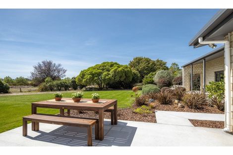 Photo of property in 12 Dry Hills Rise, Riverlands, Blenheim, 7274