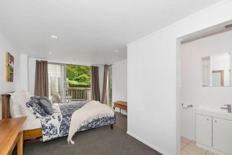 Photo of property in 96 Victory Road, Laingholm, Auckland, 0604