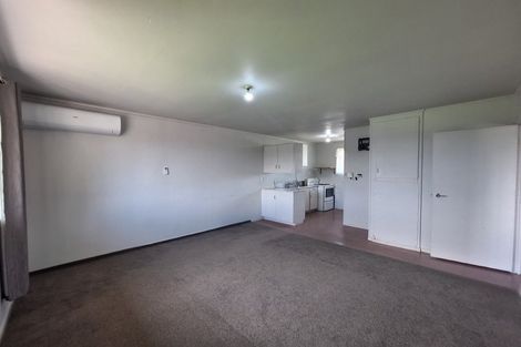 Photo of property in 4/90 Kenderdine Road, Papatoetoe, Auckland, 2025
