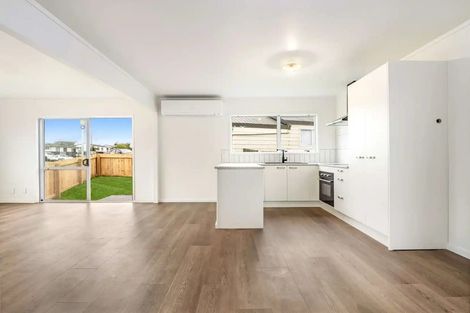 Photo of property in 1/24 Solveig Place, Randwick Park, Auckland, 2105