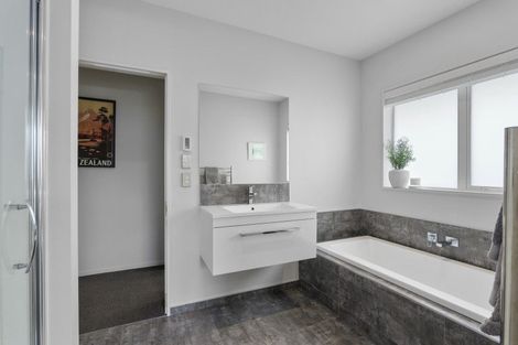 Photo of property in 1 Blade Mews, Prebbleton, 7604