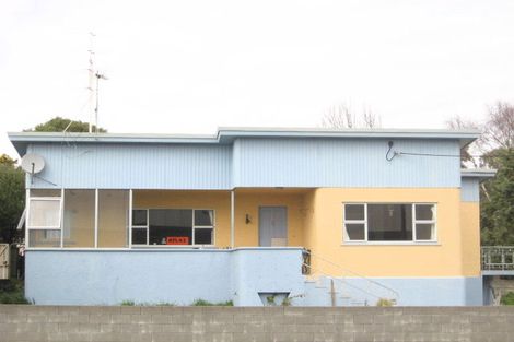 Photo of property in 51 Breakwater Road, Moturoa, New Plymouth, 4310