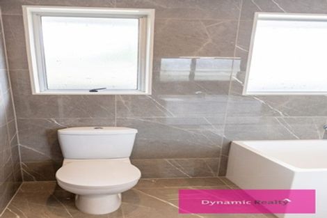 Photo of property in 15 Royal Park Drive, Parklands, Christchurch, 8083