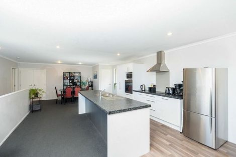 Photo of property in 3 Ashbourne Lane, Dinsdale, Hamilton, 3204