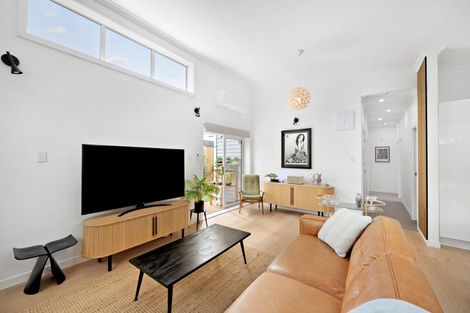 Photo of property in 32a Happy Valley Road, Owhiro Bay, Wellington, 6023