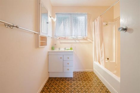 Photo of property in 419 Don Buck Road, Massey, Auckland, 0614