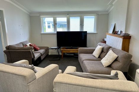 Photo of property in 109 Island Bay Road, Beach Haven, Auckland, 0626