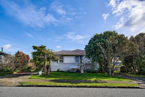 Photo of property in 6 Marne Grove, Waitangirua, Porirua, 5024