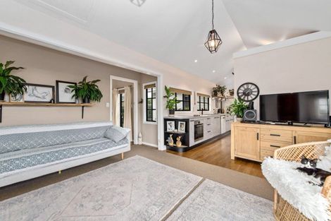 Photo of property in 38a Robinson Avenue, Holdens Bay, Rotorua, 3010