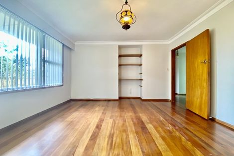 Photo of property in 14 Hillcrest Grove, Hillpark, Auckland, 2102