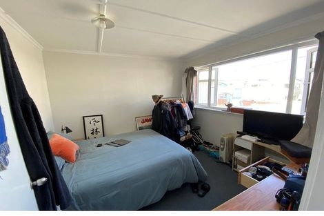 Photo of property in 6 Howard Street, Mount Cook, Wellington, 6021