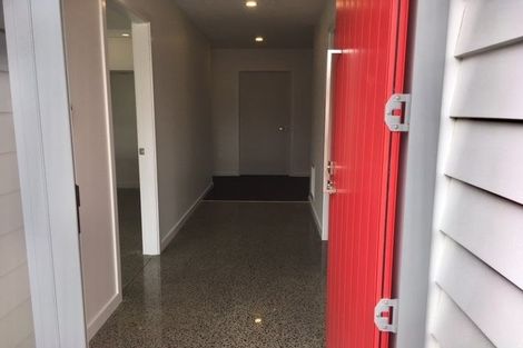 Photo of property in 7 Farnworth Terrace, Churton Park, Wellington, 6037