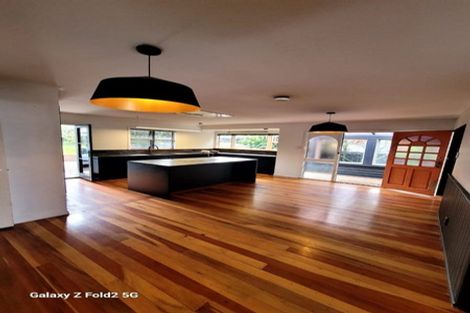 Photo of property in 1 Tiki Street, New Lynn, Auckland, 0600