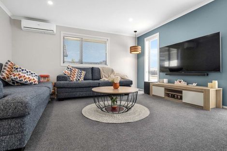 Photo of property in 11 Kimbrae Drive, Rototuna North, Hamilton, 3210