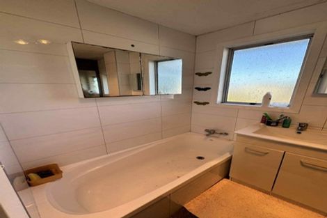 Photo of property in 5 Whenua View, Titahi Bay, Porirua, 5022