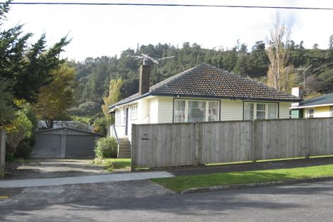 Photo of property in 43 Hay Street, Naenae, Lower Hutt, 5011