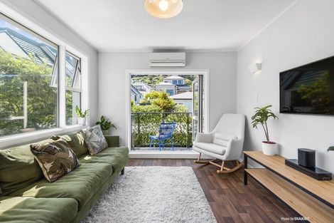 Photo of property in 4/36 Roxburgh Street, Mount Victoria, Wellington, 6011